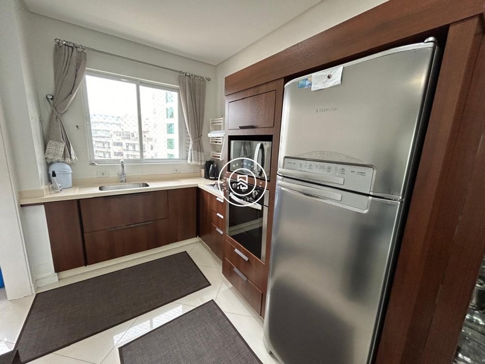 Apto Quadra mar, Centro de Itapema, 3 Suites