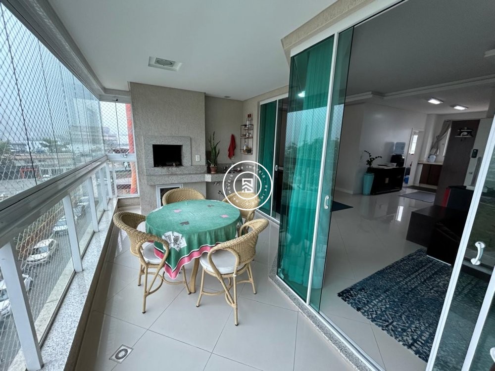 Apto Quadra mar, Centro de Itapema, 3 Suites