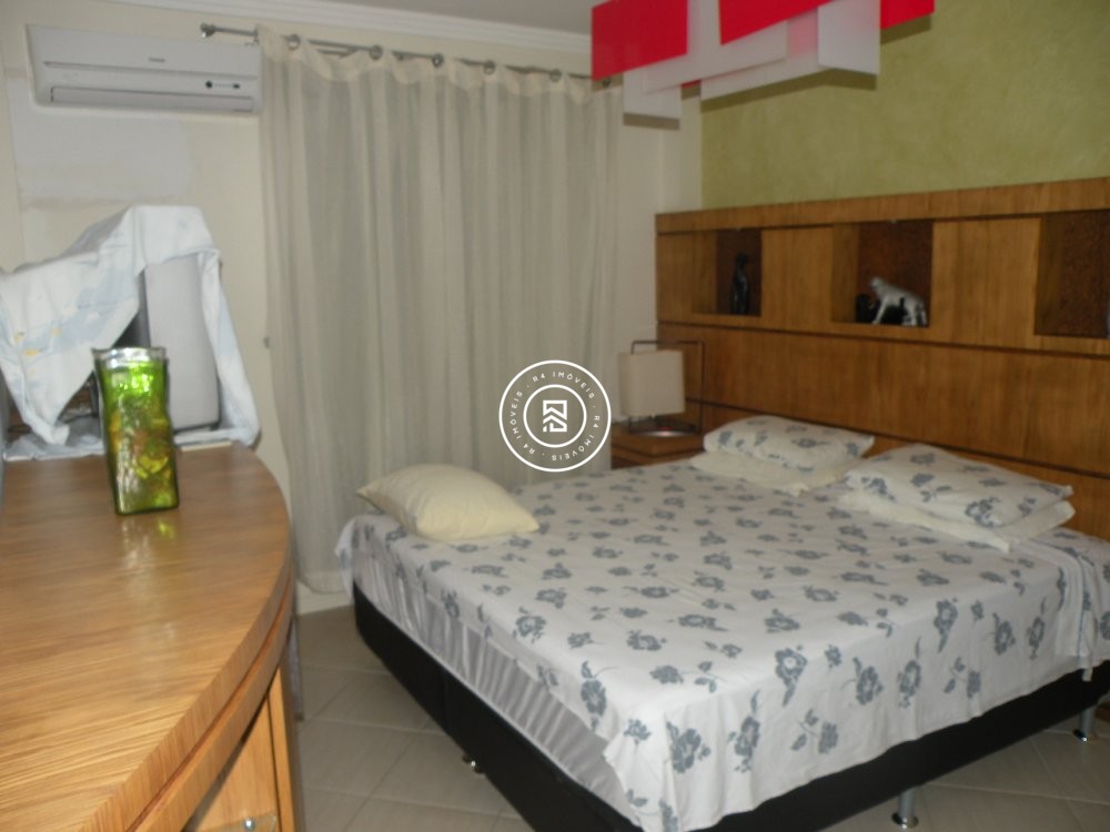 Apto Frente Mar, Centro de Itapema, 04 suites