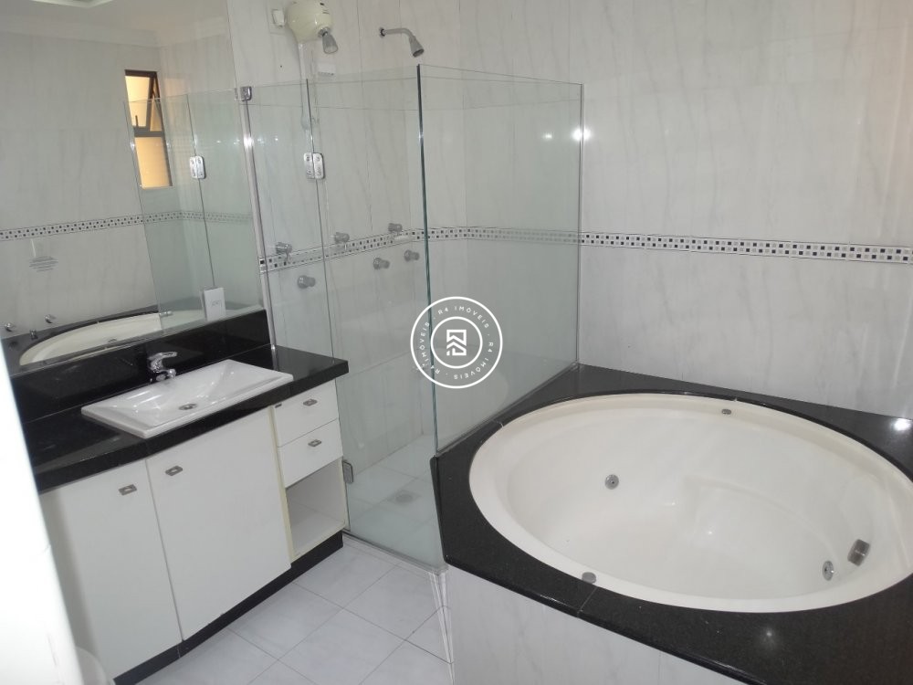 Apartamento Frente Mar, Centro de Itapema 04 Suite