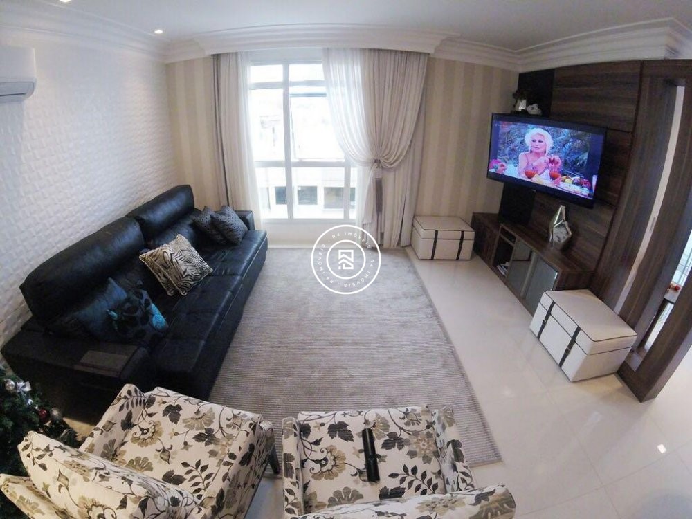 Apartamento finamente Mobiliado, 04 sutes, Meia P