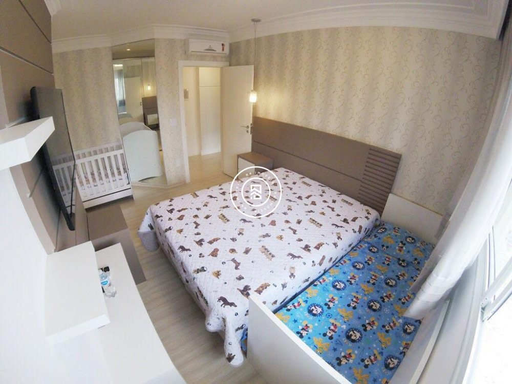 Apartamento finamente Mobiliado, 04 sutes, Meia P