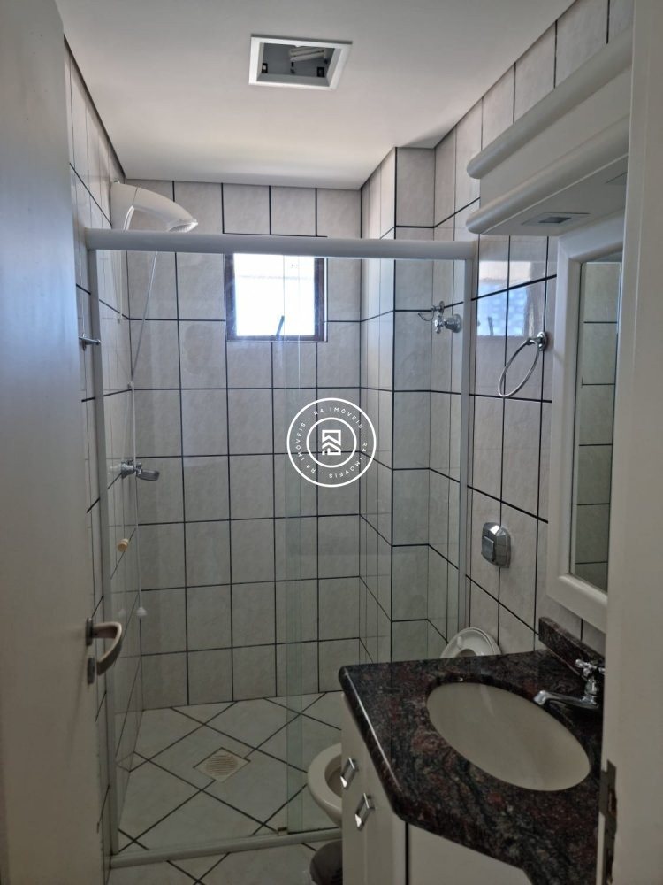 Apartamento Frente Mar, Meia Praia, 04 Dormit�rios