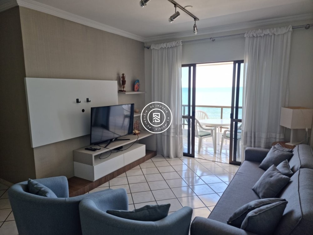 Apartamento Frente Mar, Meia Praia, 04 Dormit�rios