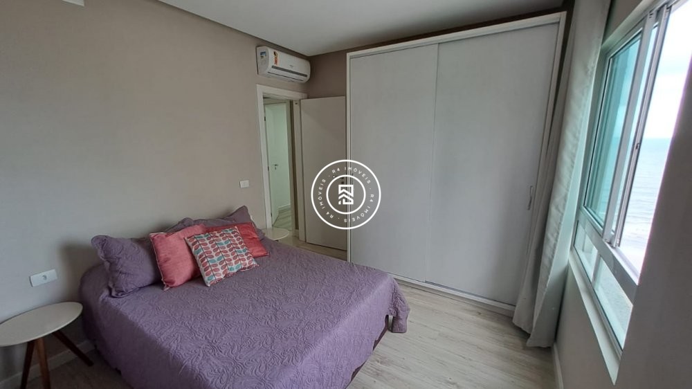 Apartamento Vista Mar, Meia Praia, 03 Suites