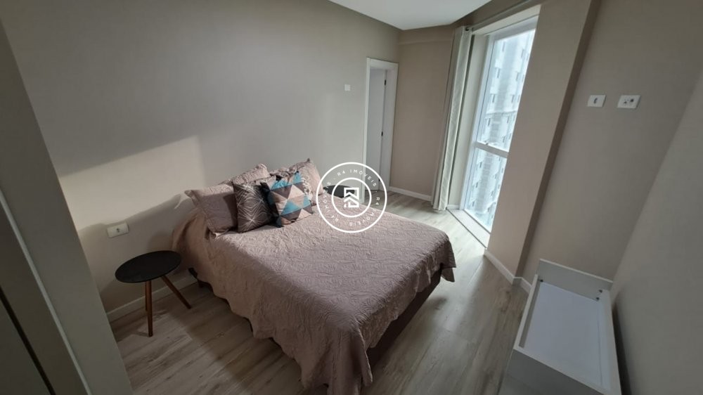 Apartamento Vista Mar, Meia Praia, 03 Suites