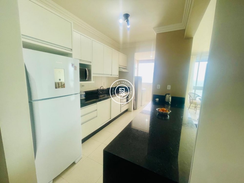 Apartamento Frente Mar 03 suites, 02 vagas, Meia P