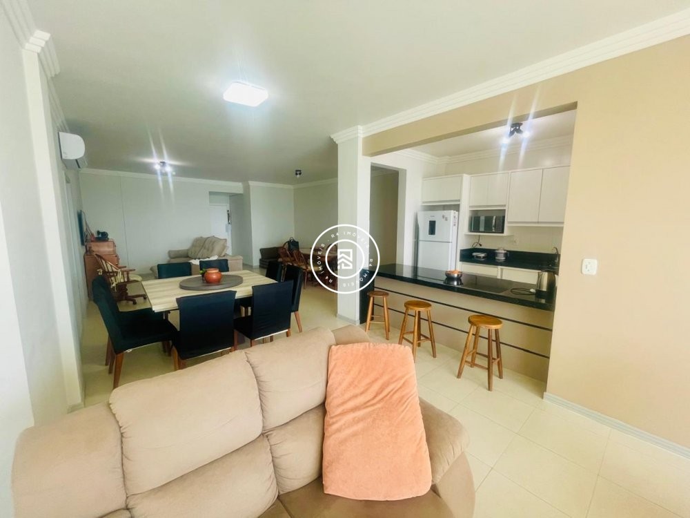 Apartamento Frente Mar 03 suites, 02 vagas, Meia P