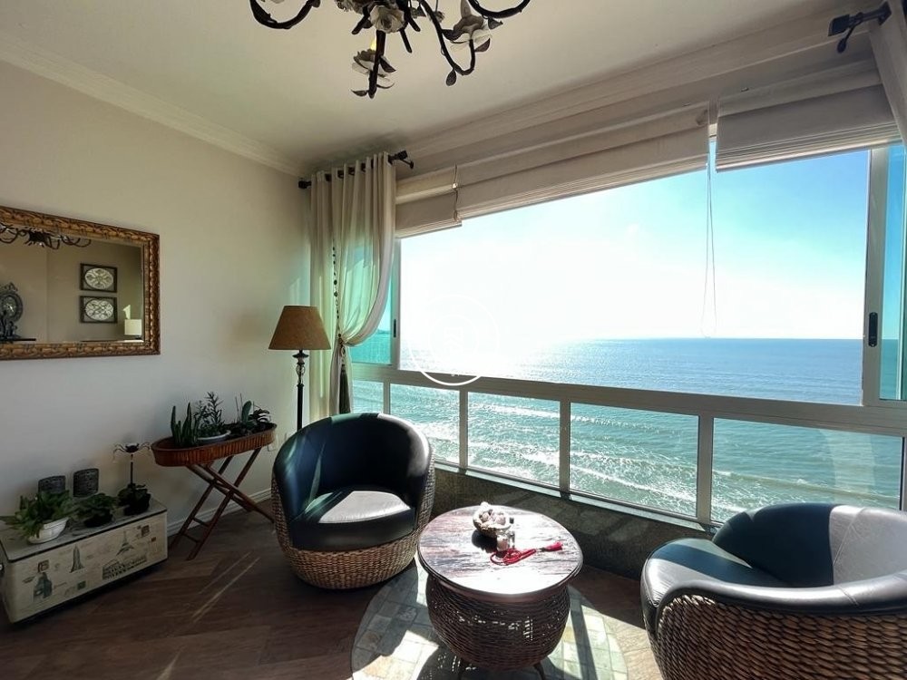 Apartamento Frente Mar 03 suites, 02 vagas, Meia P