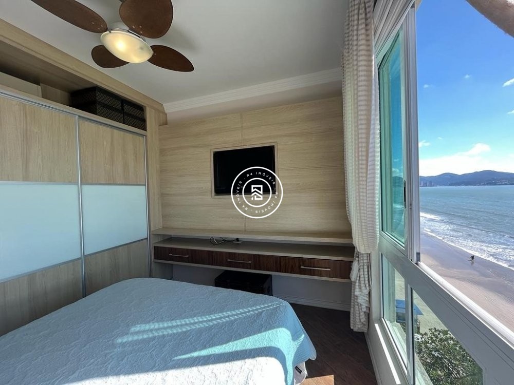 Apartamento Frente Mar 03 suites, 02 vagas, Meia P