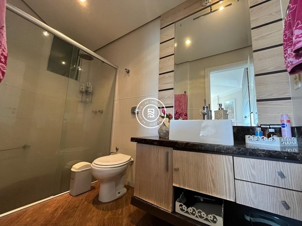 Apartamento Frente Mar 03 suites, 02 vagas, Meia P