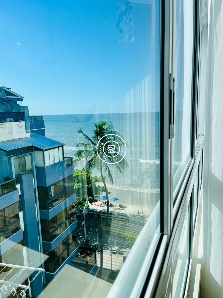 Apartamento Lateral Mar, 04 suites, Meia Praia