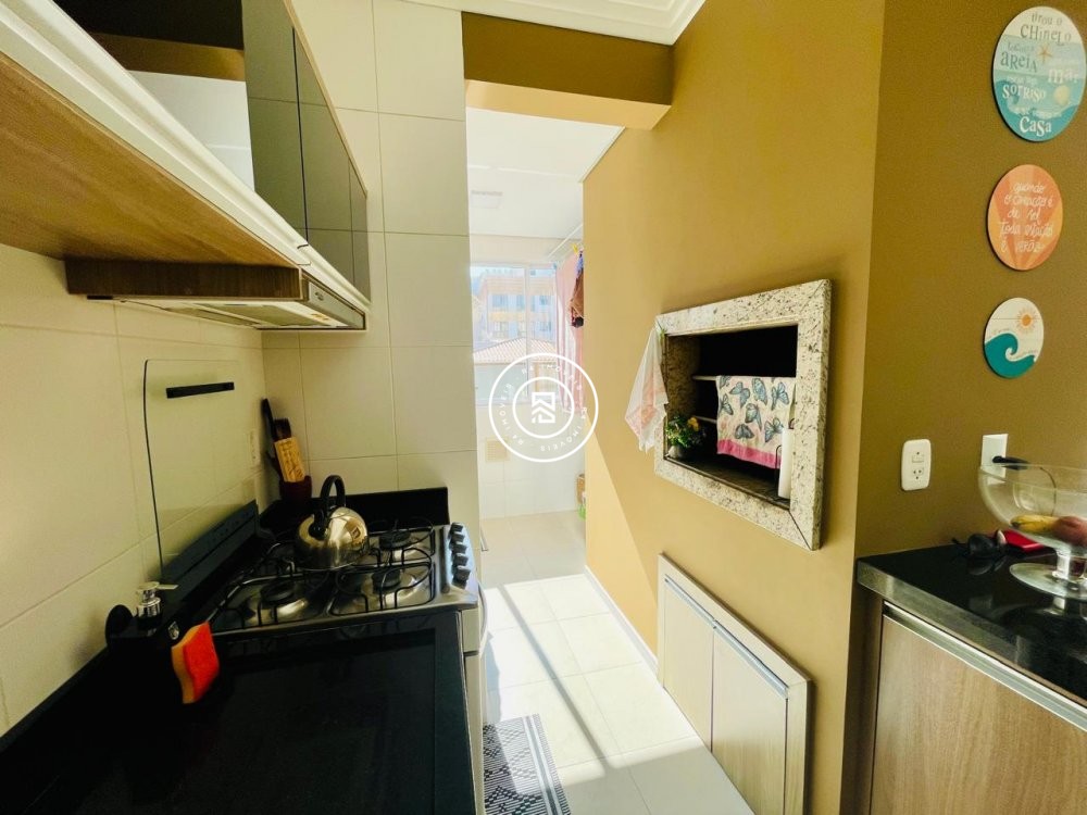 Apartamento Lateral Mar, 04 suites, Meia Praia