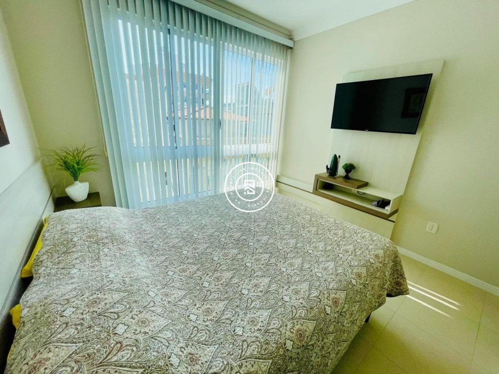 Apartamento Lateral Mar, 04 suites, Meia Praia