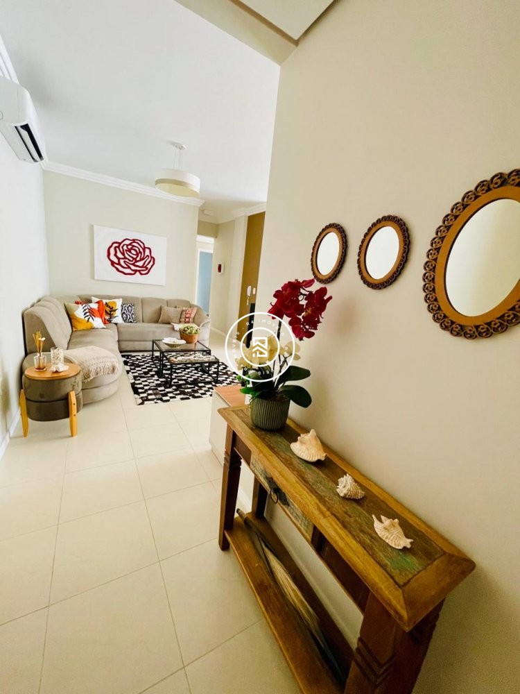 Apartamento Lateral Mar, 04 suites, Meia Praia