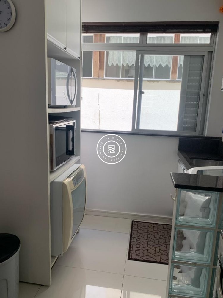 Apartamento Quadra Mar, 03 quartos, Meia Praia