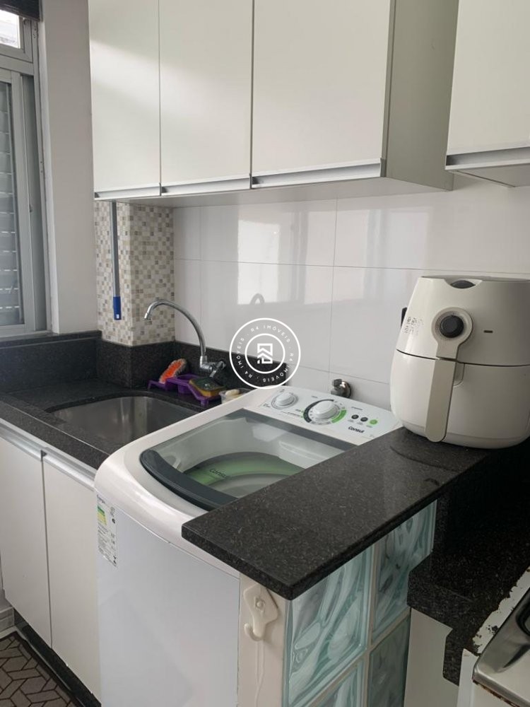 Apartamento Quadra Mar, 03 quartos, Meia Praia