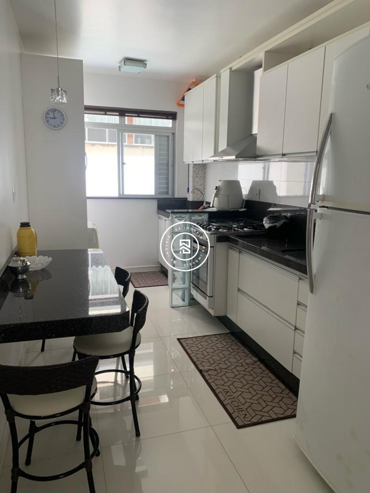 Apartamento Quadra Mar, 03 quartos, Meia Praia