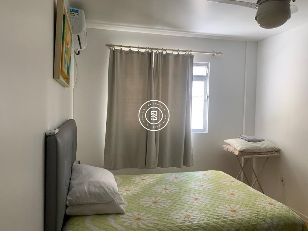 Apartamento Quadra Mar, 03 quartos, Meia Praia