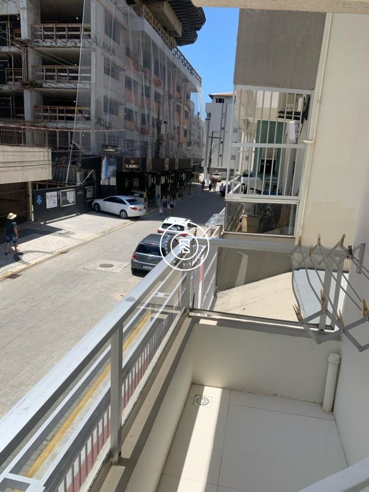 Apartamento Quadra Mar, 03 quartos, Meia Praia