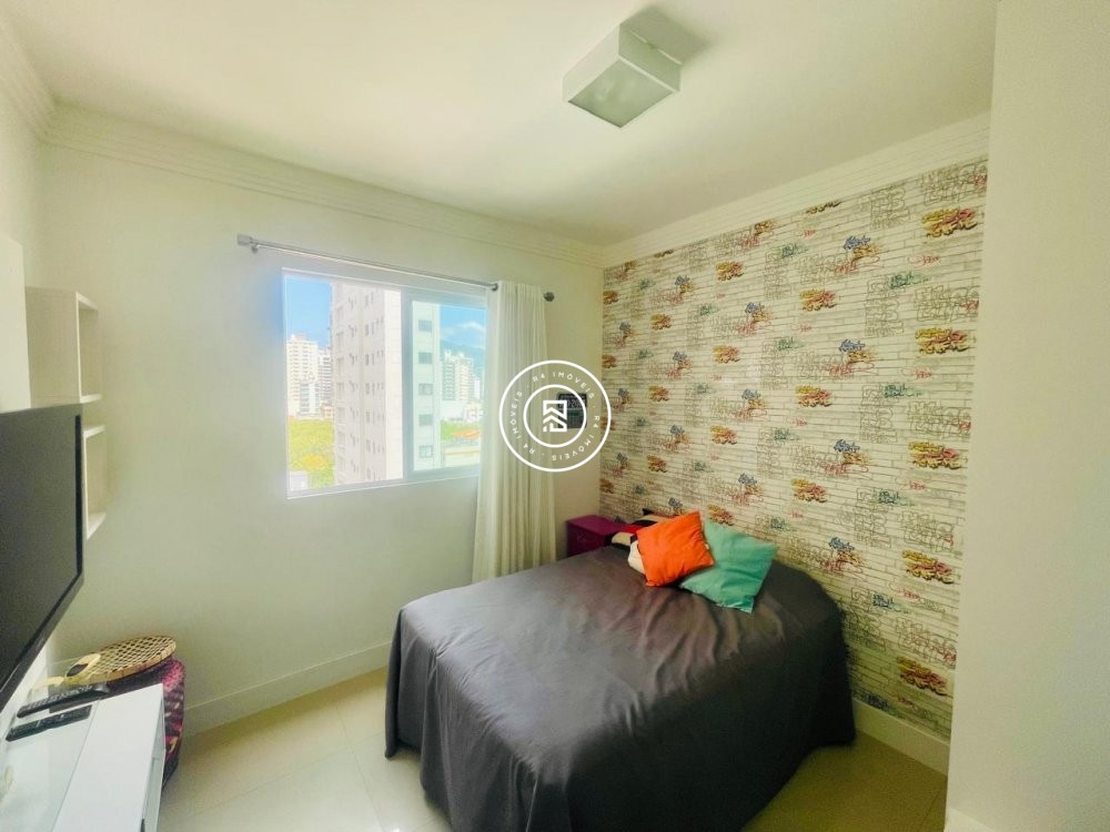 Apartamento Quadra mar, 03 suites, 02 vagas, Meia 