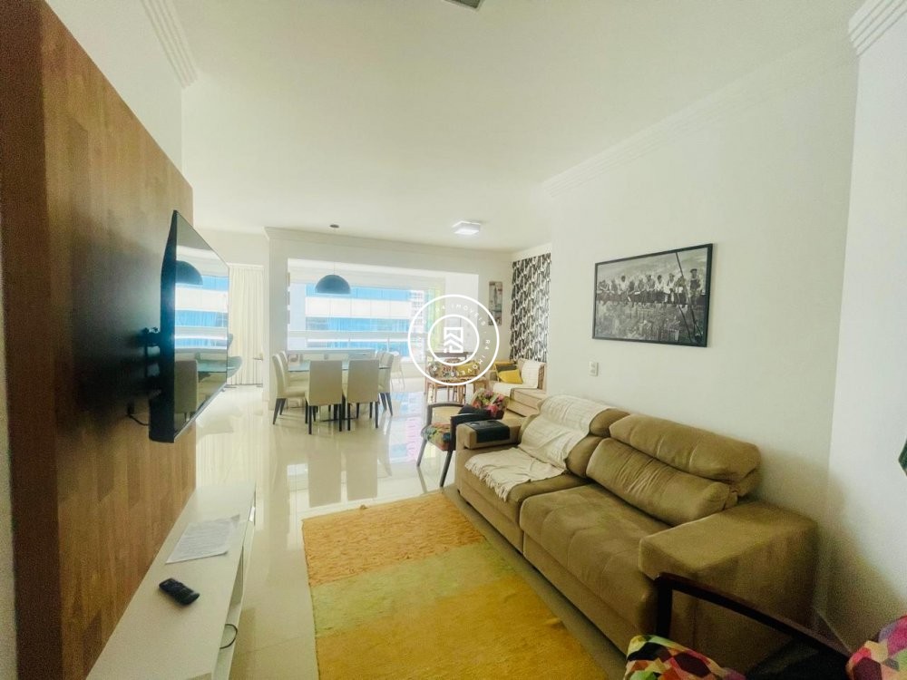 Apartamento Quadra mar, 03 suites, 02 vagas, Meia 