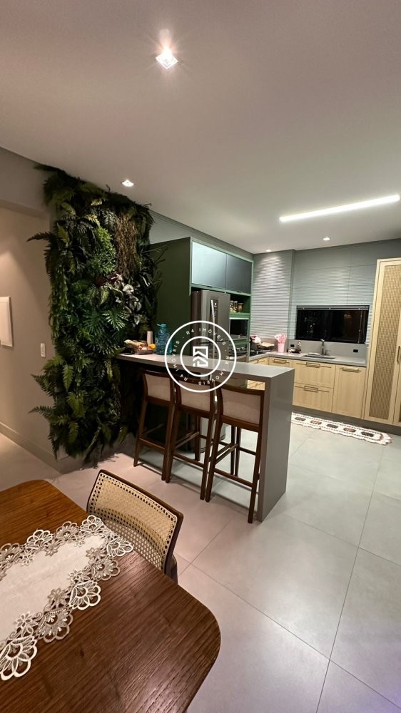 Apartamento Finamente Mobiliado, 03 Suites, 02 vag