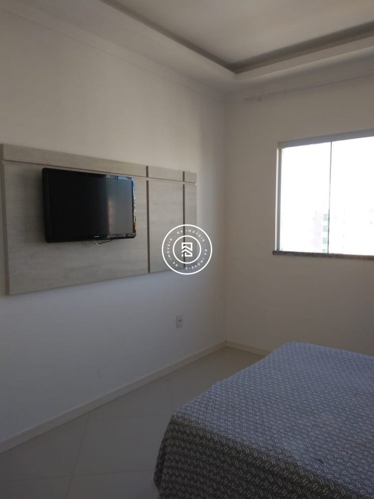 Apartamento com vista mar, 02 suites em Meia Praia