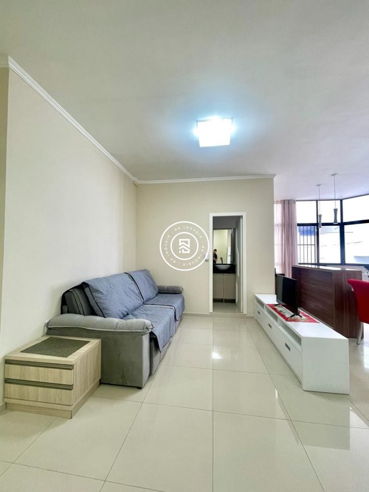 Apartamento Quadra mar 03 quartos, Meia Praia