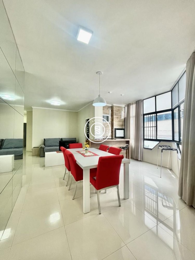 Apartamento Quadra mar 03 quartos, Meia Praia