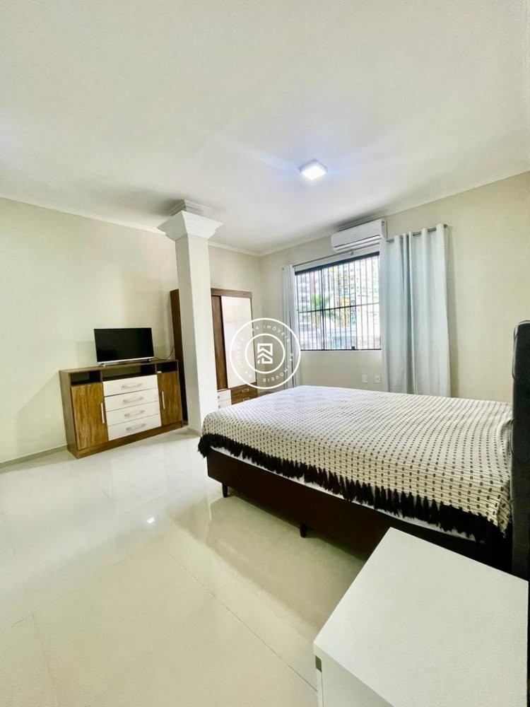 Apartamento Quadra mar 03 quartos, Meia Praia