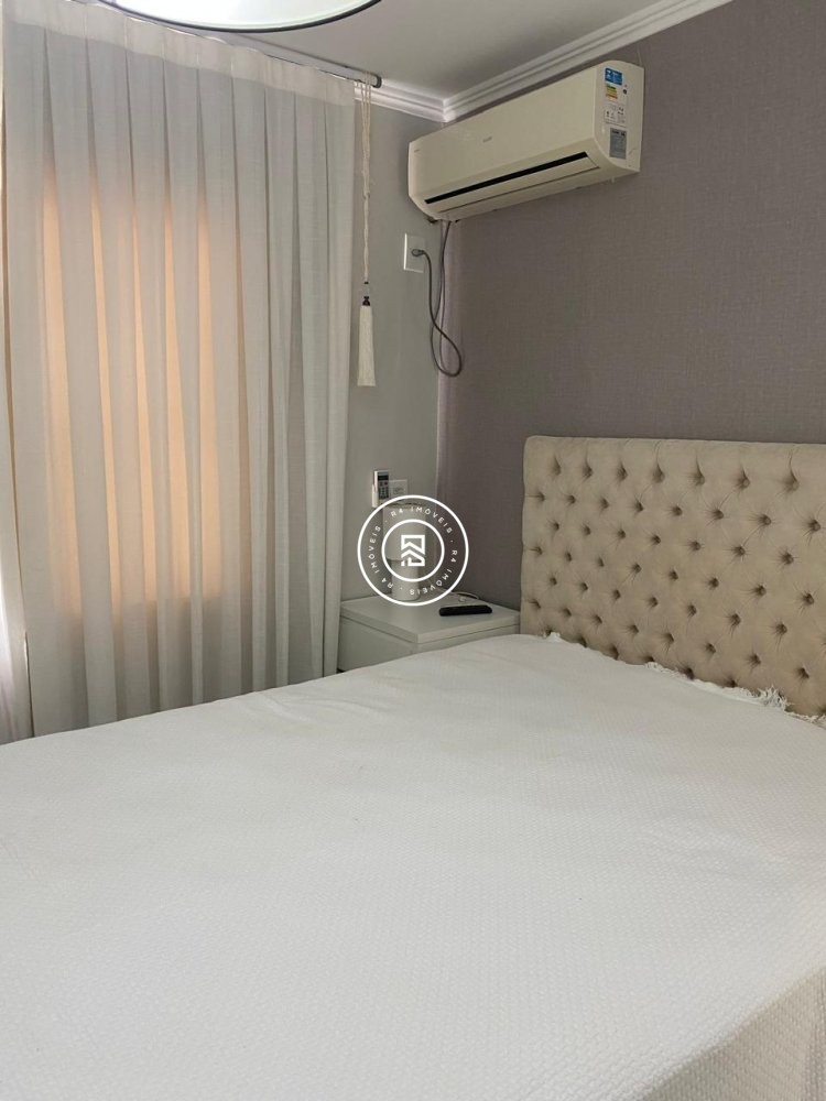 Apartamento Quadra mar 02 quartos, Meia Praia