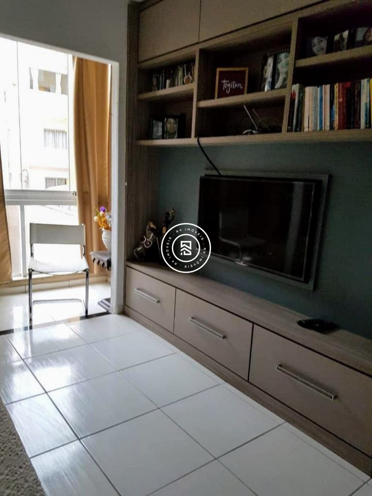 Apartamento Quadra mar 02 quartos, Meia Praia