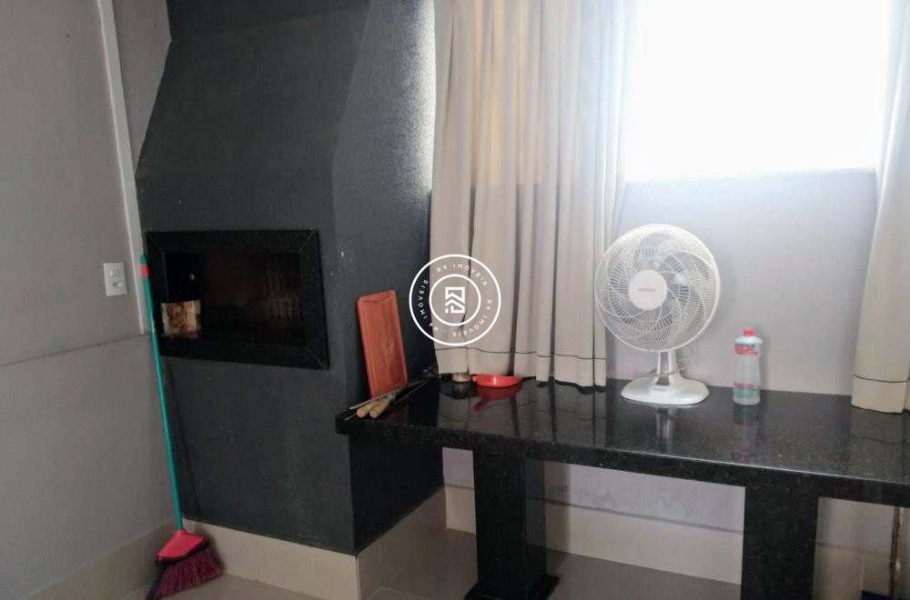 Apartamento DIferenciado Quadra mar, 02 quartos, M