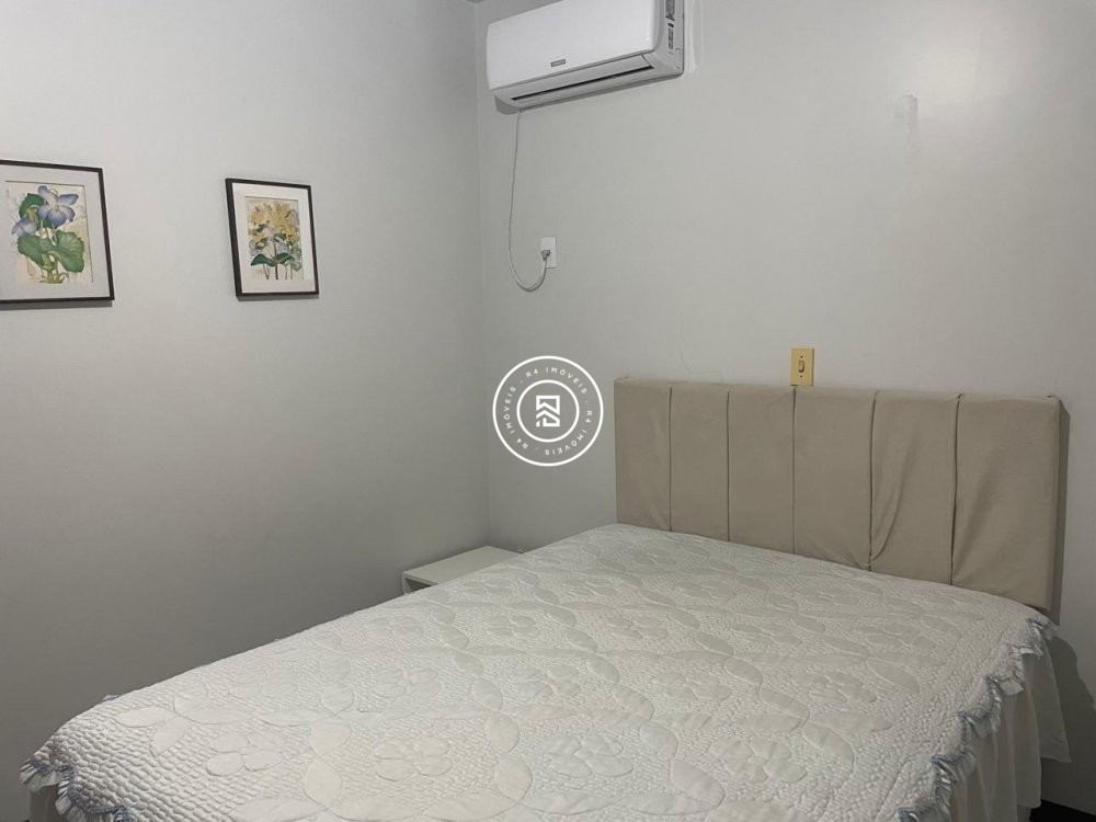 Apartamento com vista mar, 03 quartos em Meia Prai