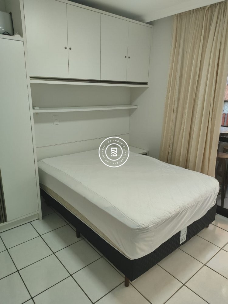 Apartamento com vista mar, 03 quartos em Meia Prai