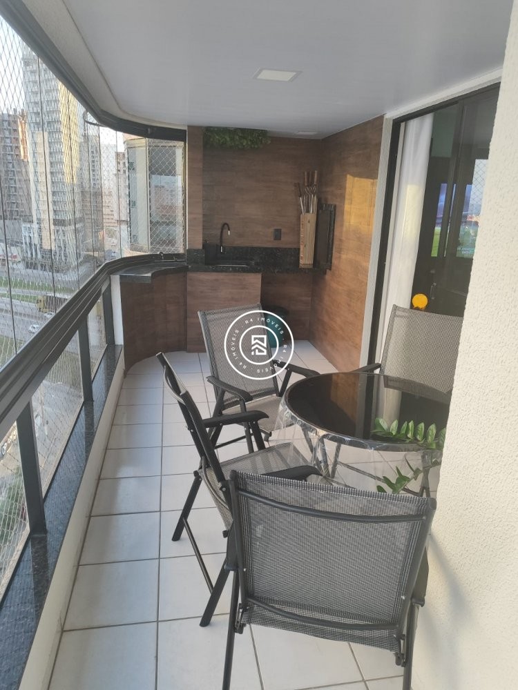 Apartamento com vista mar, 03 quartos em Meia Prai