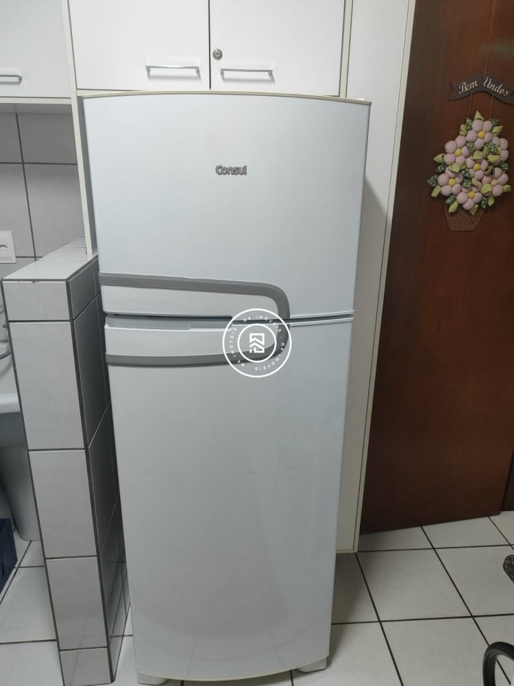 Apartamento com vista mar, 03 quartos em Meia Prai