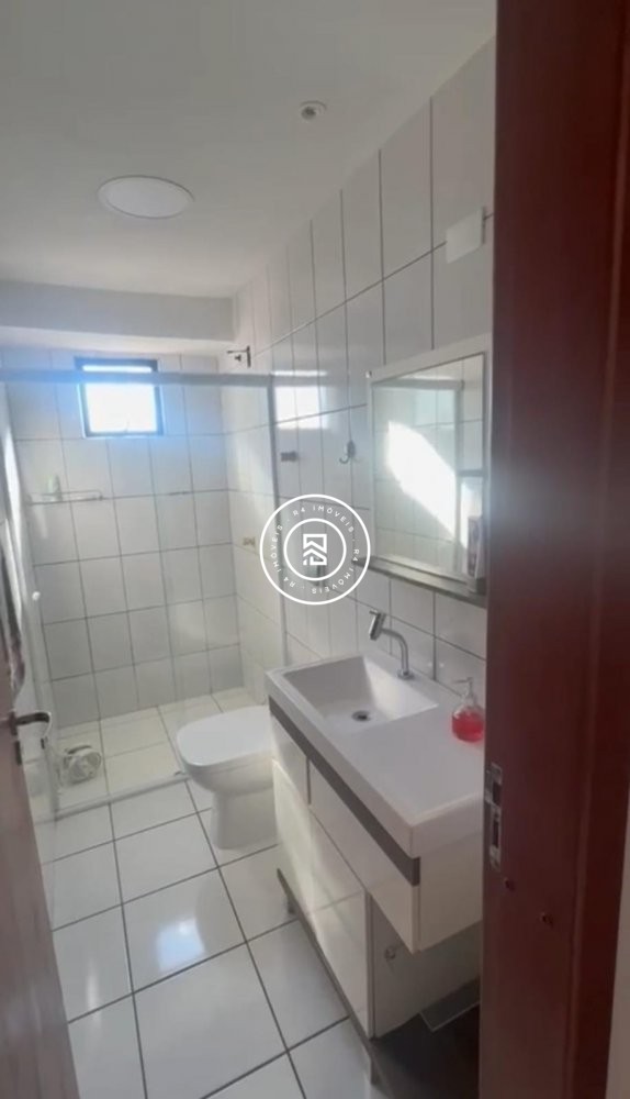 Apartamento com vista mar, 03 quartos em Meia Prai