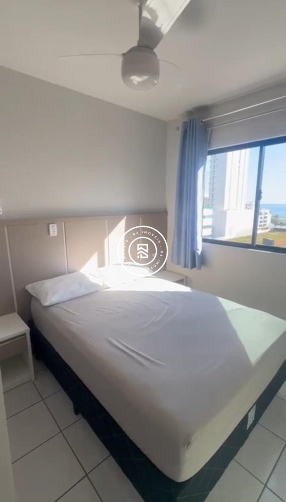 Apartamento com vista mar, 03 quartos em Meia Prai