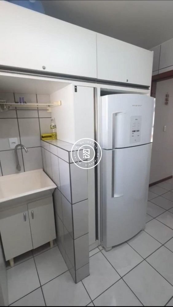 Apartamento com vista mar, 03 quartos em Meia Prai