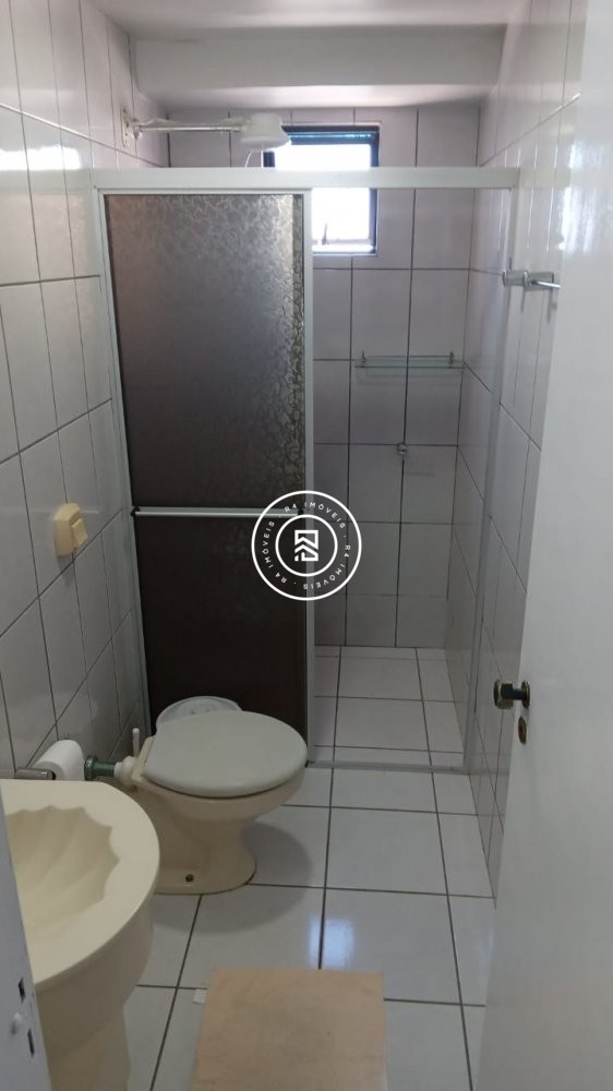 Apartamento com vista mar, 03 quartos, Meia Praia