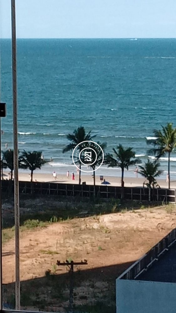 Apartamento com vista mar, 03 quartos, Meia Praia