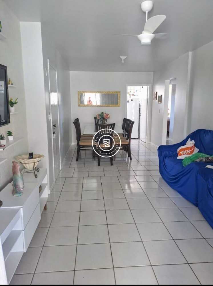 Apartamento com vista mar, 03 quartos, Meia Praia