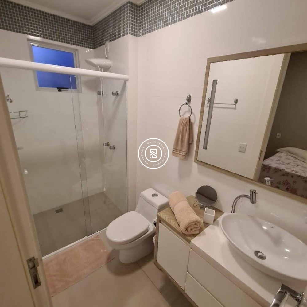 Apartamento 03 Suites, 02 vagas, Itapema