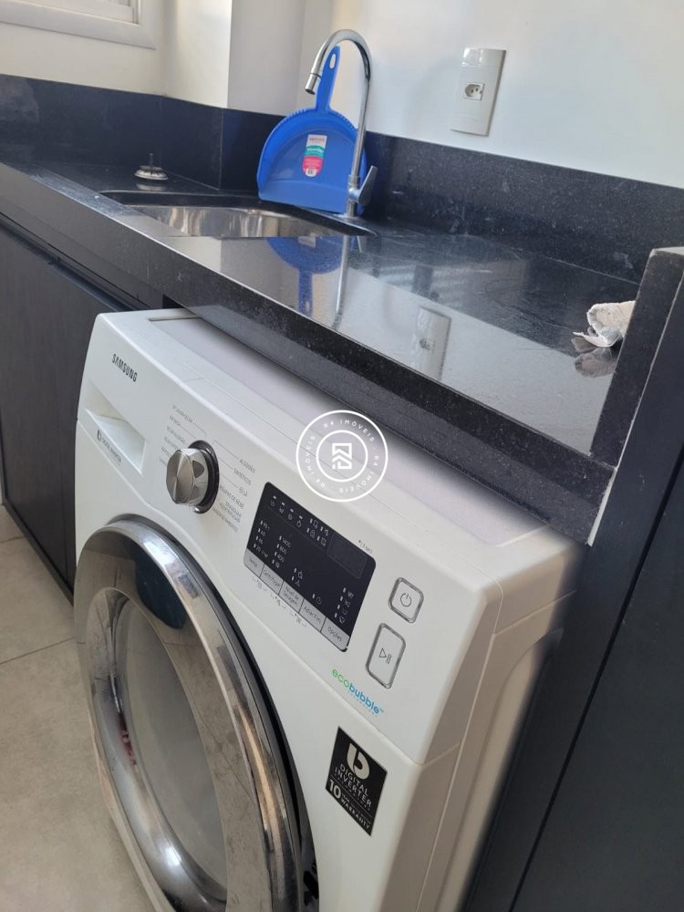 Apartamento vista mar 02 suites, 02 vagas, Centro