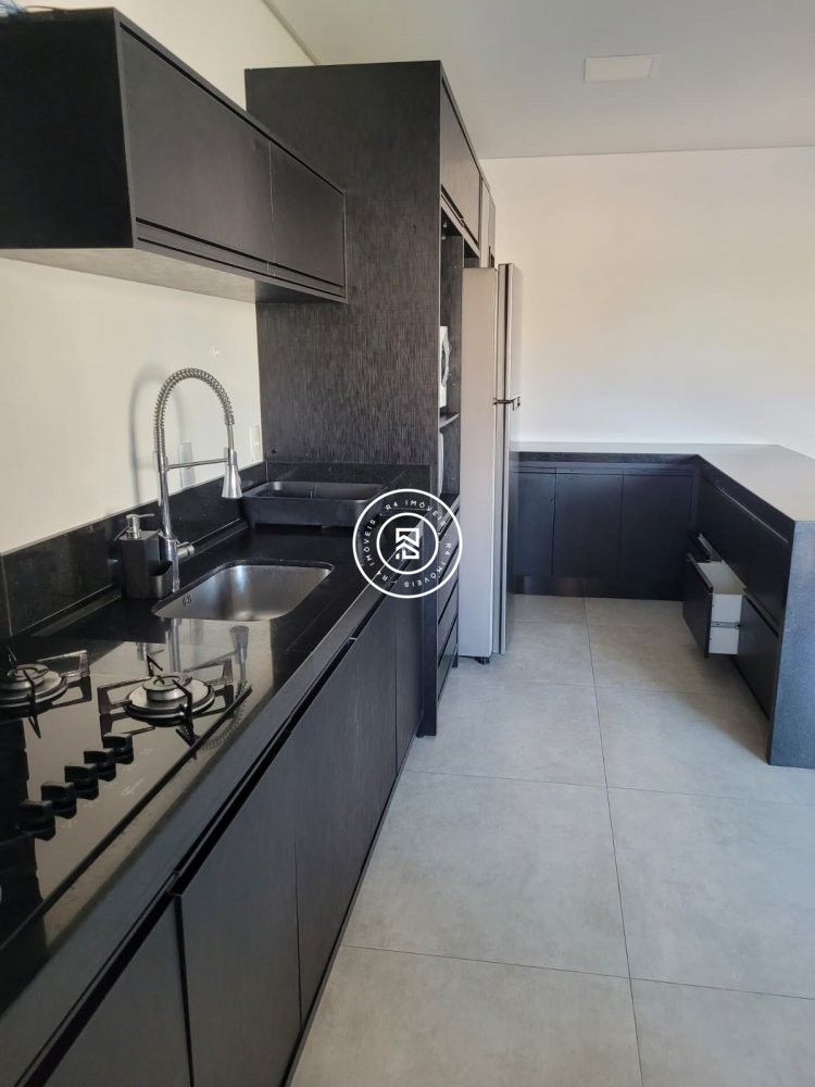 Apartamento vista mar 02 suites, 02 vagas, Centro