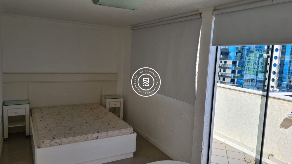 Cobertura Duplex Frente Mar com piscina, 04 quarto
