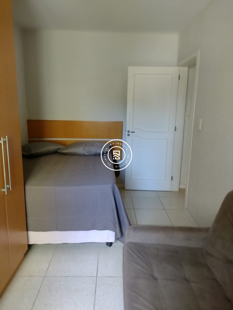 Apartamento ao lado Russi Russi, 03 quartos Meia P