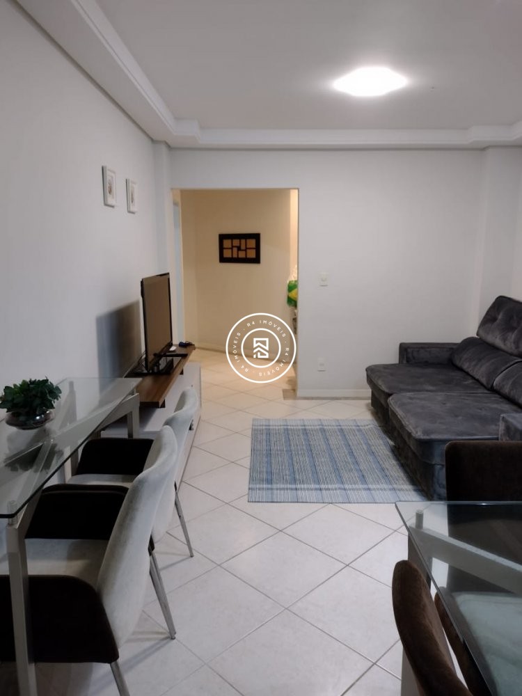 Apartamento ao lado Russi Russi, 03 quartos Meia P